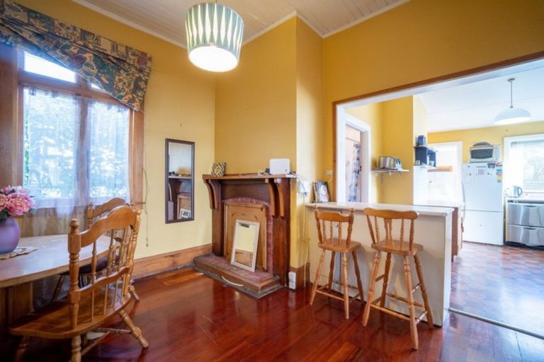 Photo of property in 18 Bryant Street, Takaro, Palmerston North, 4412