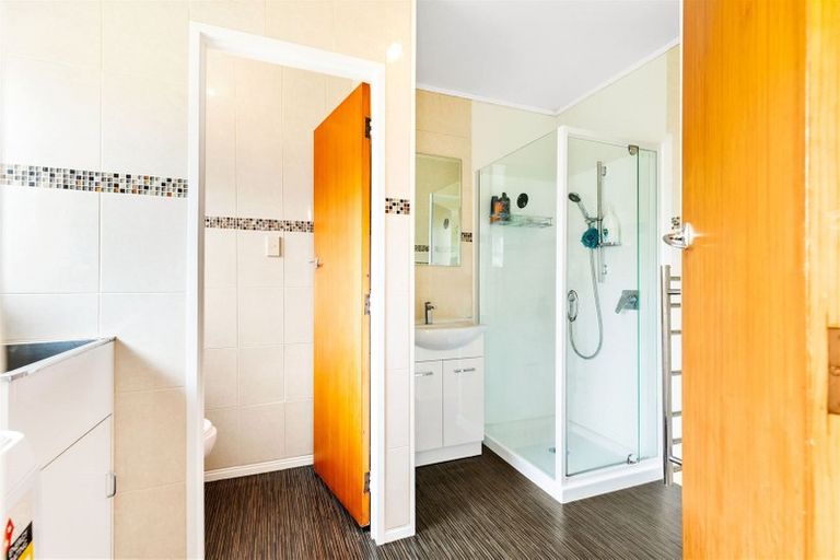 Photo of property in 3/4 Menary Street, Papakura, 2110