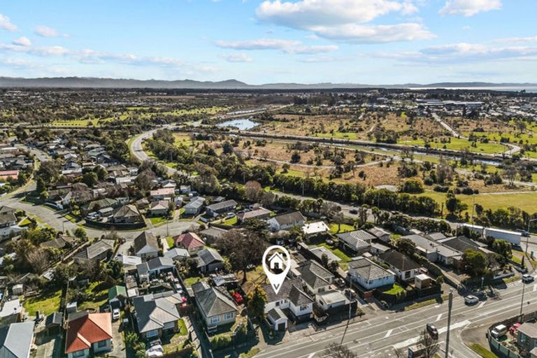 Photo of property in 325 Wainoni Road, Avondale, Christchurch, 8061