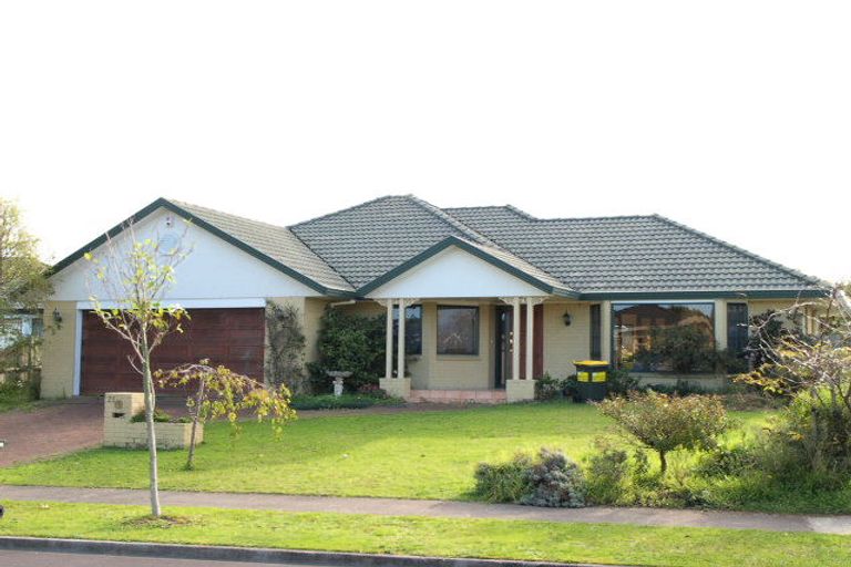 Photo of property in 21 Ambleside Drive, Northpark, Auckland, 2013