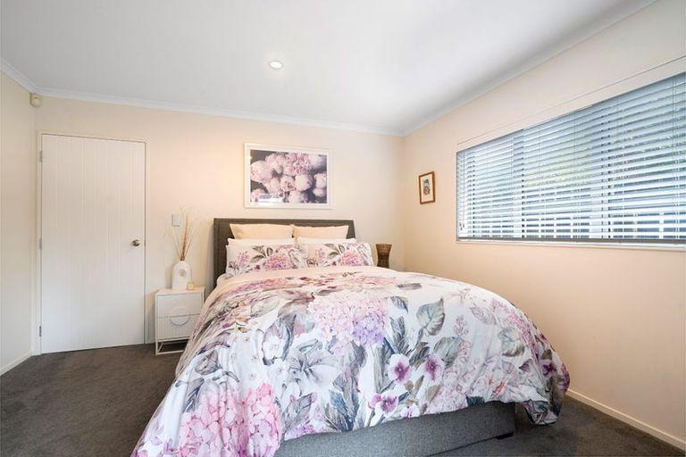 Photo of property in 28b Kirrie Avenue, Te Atatu South, Auckland, 0610