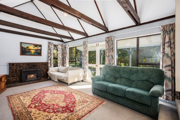 Photo of property in 28 Solander Place, Whitby, Porirua, 5024