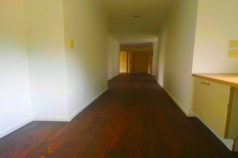 Photo of property in 18 Hampervale Place, Flat Bush, Auckland, 2016