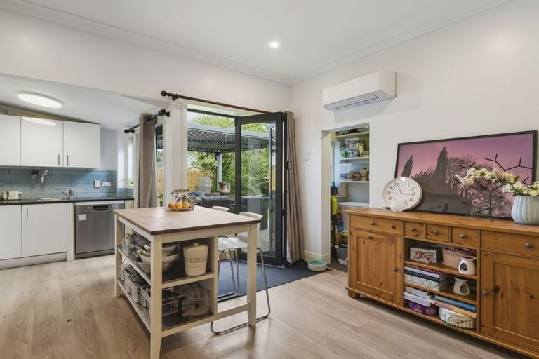 Photo of property in 18 Alma Street, Saint Kilda, Dunedin, 9012