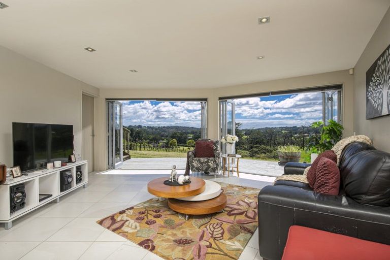 Photo of property in 51 Edward Jonkers Drive, Riverhead, Albany, 0793