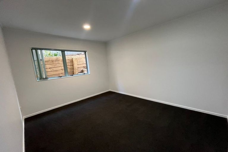 Photo of property in 2/7 Marbeth Court, Botany Downs, Auckland, 2010