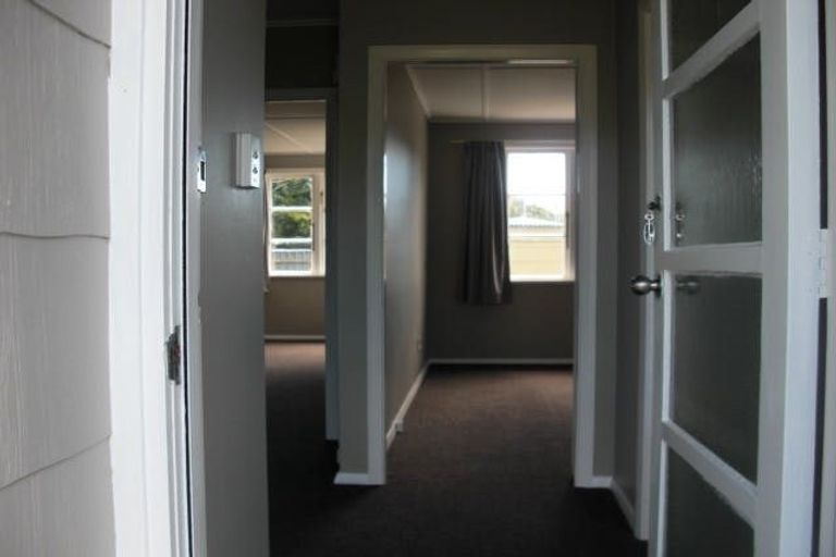 Photo of property in 35 Fisk Street, Naenae, Lower Hutt, 5011