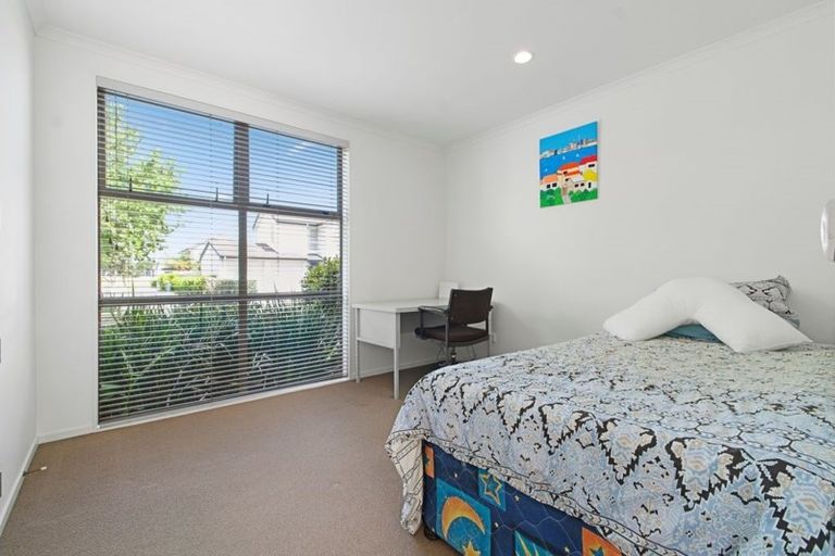 Photo of property in 35 Figaro Crescent, Takanini, 2112