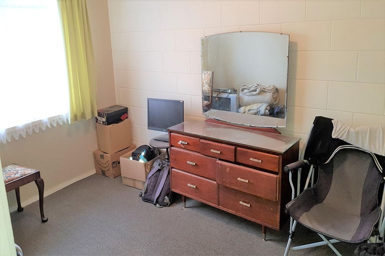 Photo of property in 1/82 Porchester Road, Papakura, 2110