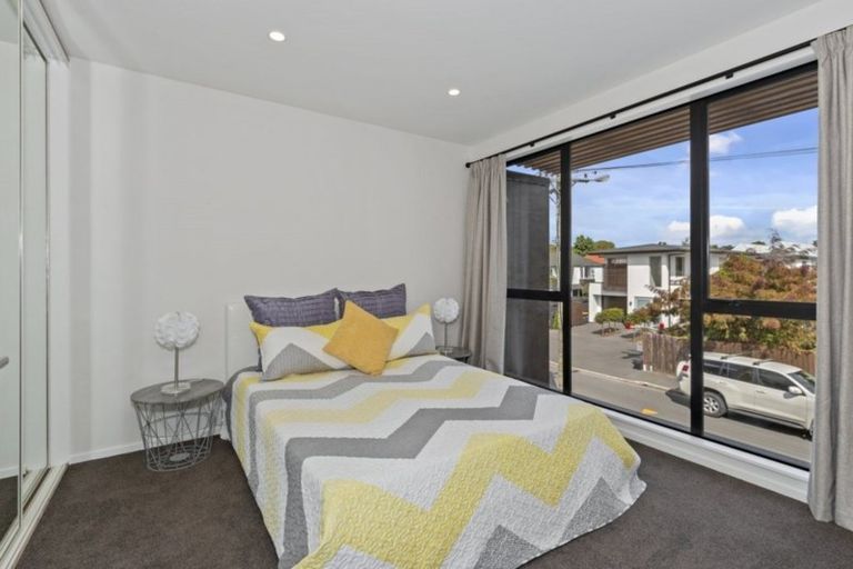 Photo of property in 32a Hewitts Road, Merivale, Christchurch, 8014