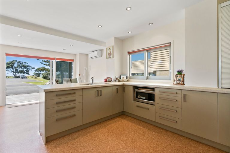 Photo of property in 5 Savage Avenue, Waihi Beach, 3611