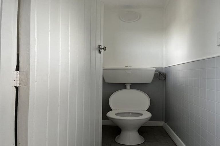 Photo of property in 54 Kirkcaldy Street, South Dunedin, Dunedin, 9012