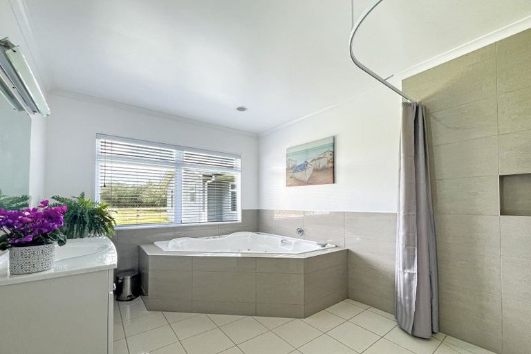 Photo of property in 2 Edgehaven Lane, Te Teko, Whakatane, 3193