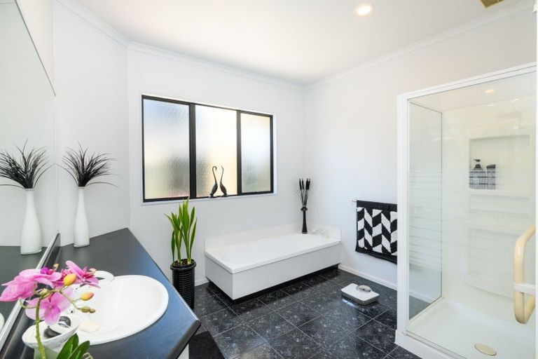 Photo of property in 6 Dougherty Place, Hokowhitu, Palmerston North, 4410