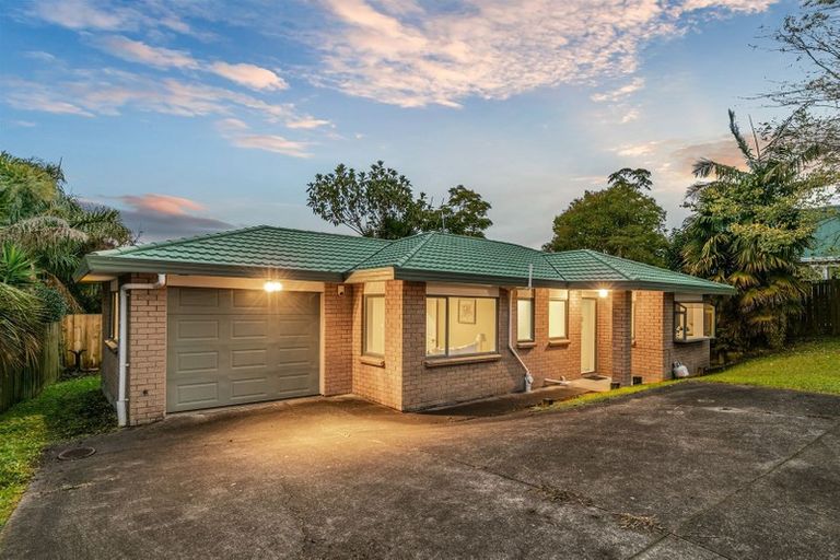 Photo of property in 84a Glengarry Road, Glen Eden, Auckland, 0602