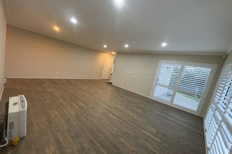 Photo of property in 208 Kyle Road, Greenhithe, Auckland, 0632