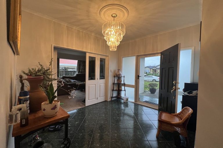 Photo of property in 3 Bowscale Place, Northpark, Auckland, 2013