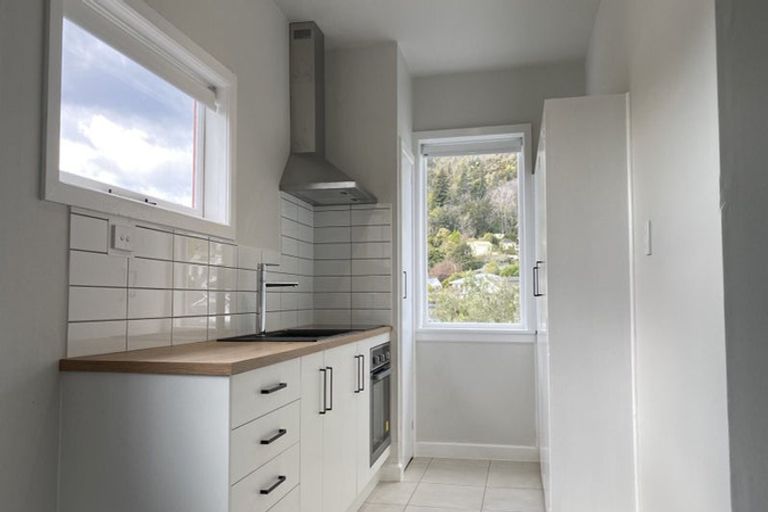 Photo of property in 25 Waimea Road, Nelson South, Nelson, 7010