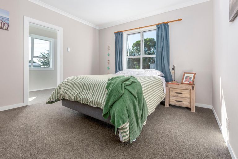 Photo of property in 11 France Street, Waiuku, 2123