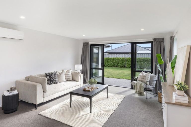 Photo of property in 33 Wakefield Drive, Rolleston, 7615