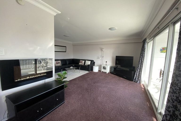 Photo of property in 1/29 Waikawa Road, Picton, 7220