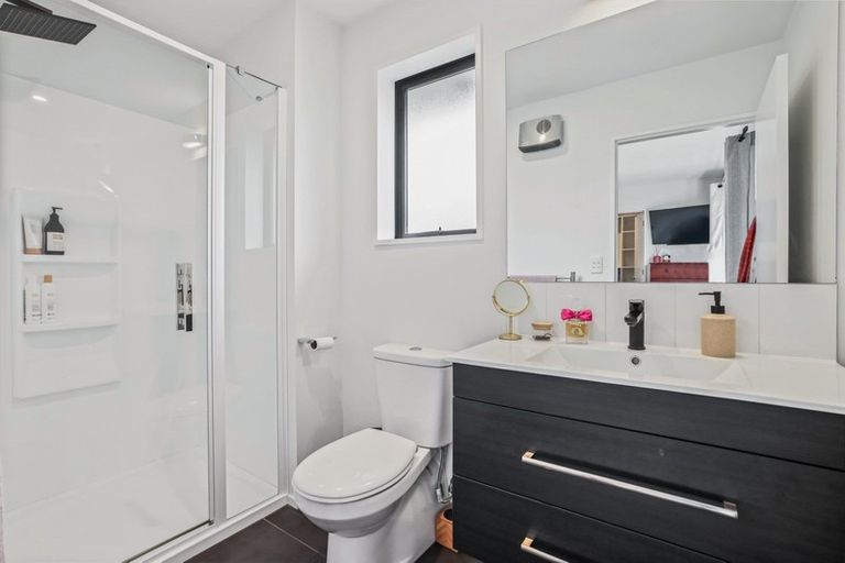 Photo of property in 15 Guyon Street, Marshland, Christchurch, 8083