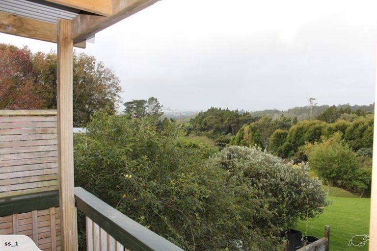Photo of property in 160 Parker Road, Oratia, Auckland, 0604