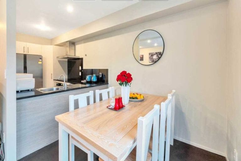 Photo of property in 6/45a Swanson Road, Henderson, Auckland, 0610