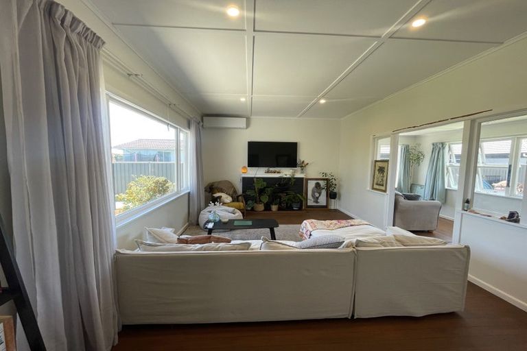 Photo of property in 2 Tripoli Street, Onekawa, Napier, 4110