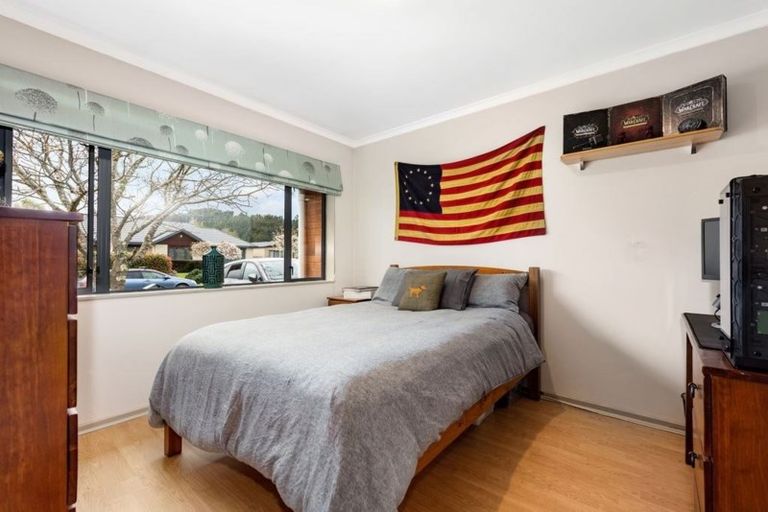 Photo of property in 23 Carlow Grove, Birchville, Upper Hutt, 5018