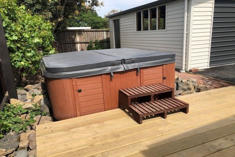 Photo of property in 124 Oram Avenue, New Brighton, Christchurch, 8061