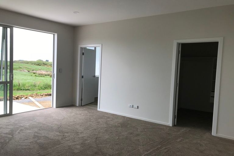 Photo of property in 15 Mclachlan Way, Pokeno, 2471