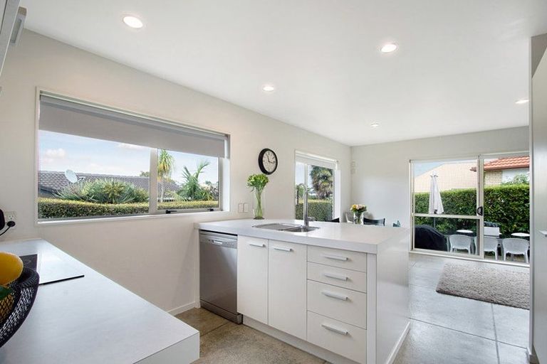 Photo of property in 21 Hendrika Court, Hobsonville, Auckland, 0618