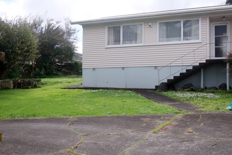 Photo of property in 6 Mcquarrie Avenue, Wattle Downs, Auckland, 2103