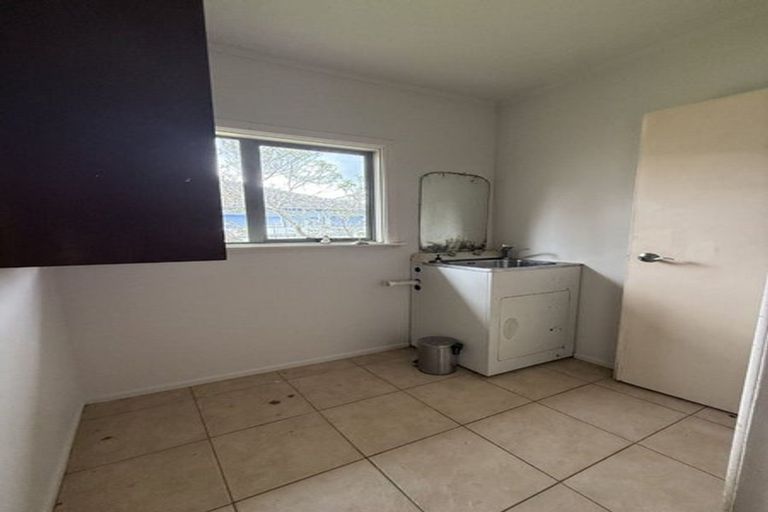 Photo of property in 25 Royton Avenue, Mangere East, Auckland, 2024