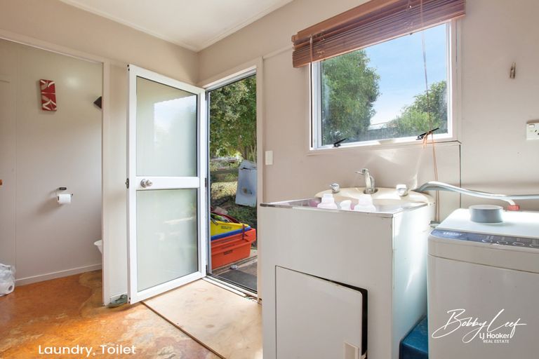 Photo of property in 10 Paradise Road, Coopers Beach, 0420