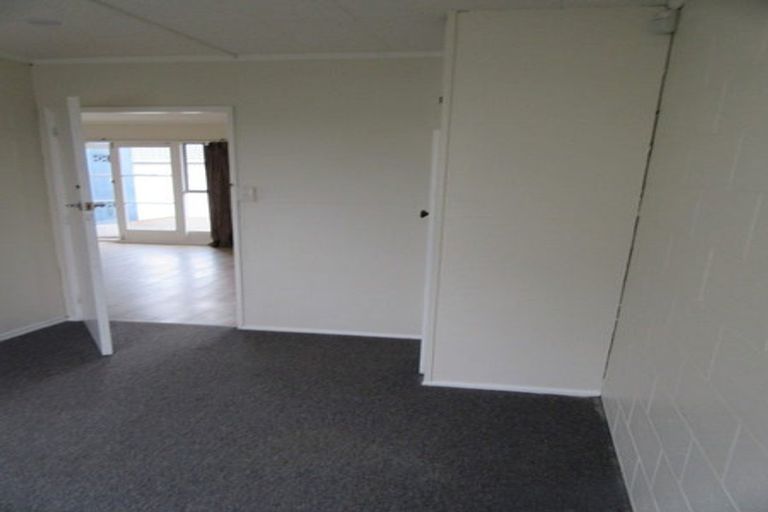 Photo of property in 2/49 Picton Avenue, Riccarton, Christchurch, 8011