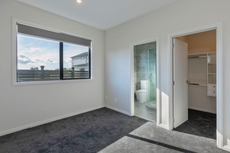 Photo of property in 13 Turret Lane, Hobsonville, Auckland, 0616