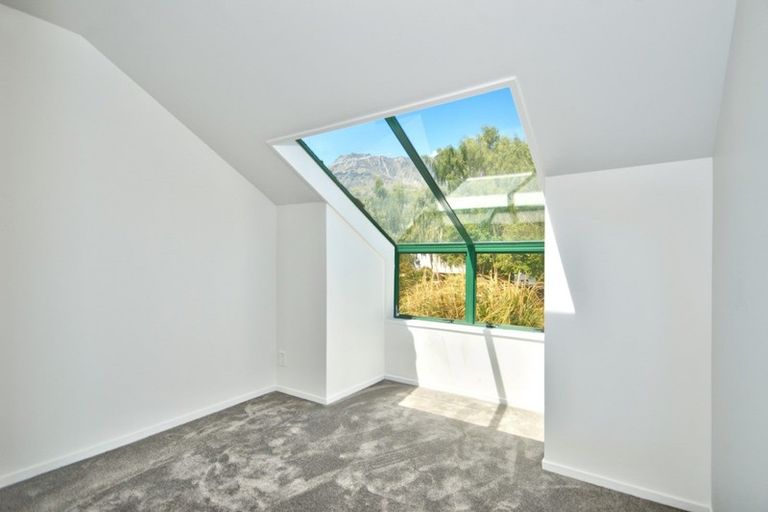 Photo of property in 19a Remarkables Crescent, Frankton, Queenstown, 9300