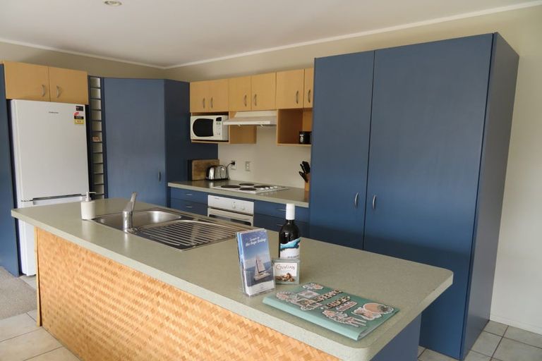 Photo of property in 8 Scoresby Street, Opua, 0200