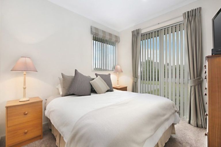 Photo of property in 16 Lynley Drive, West Melton, 7618