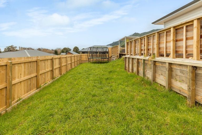 Photo of property in 7 Karearea Avenue, Waikanae, 5036