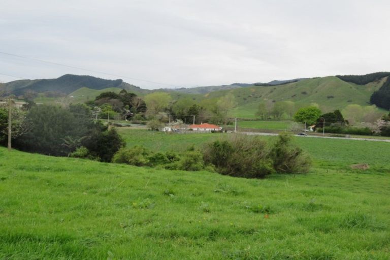 Photo of property in 1050 State Highway 1 South, Manakau, 5573