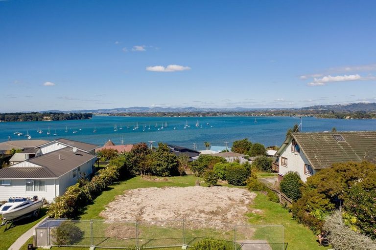 Photo of property in 37 Coppelia Avenue, Omokoroa, 3114