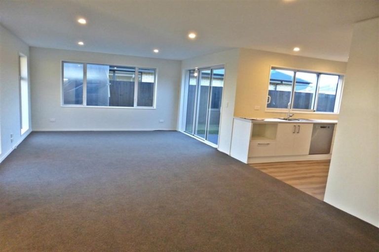 Photo of property in 41 Dalwood Crescent, Rolleston, 7614