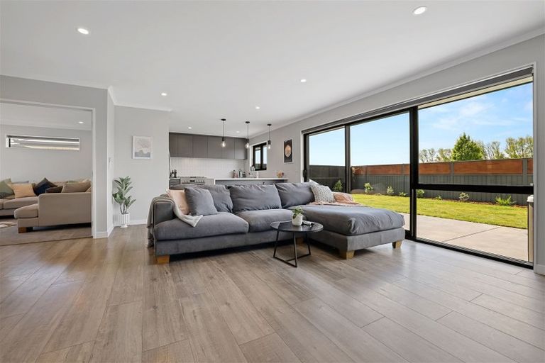 Photo of property in 12 Whincops Road, Halswell, Christchurch, 8025