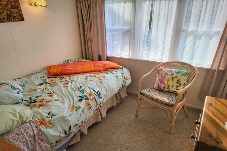 Photo of property in 90 Eden Street, Island Bay, Wellington, 6023