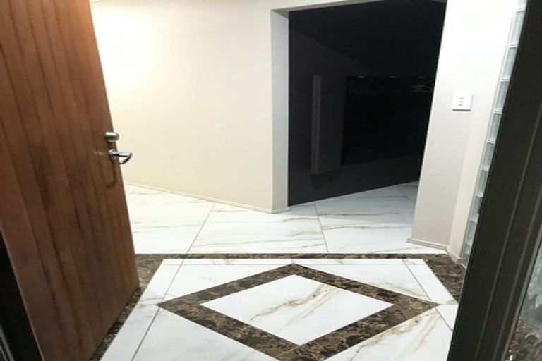 Photo of property in 100 Westerham Drive, Dannemora, Auckland, 2016