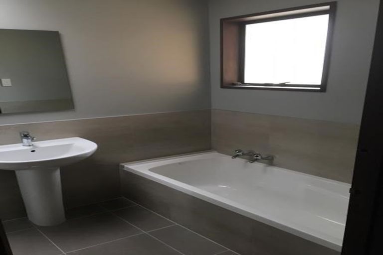 Photo of property in 1/18 Muir Avenue, Halswell, Christchurch, 8025