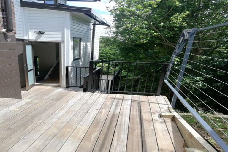 Photo of property in 2/5 Aries Place, Shelly Park, Auckland, 2014